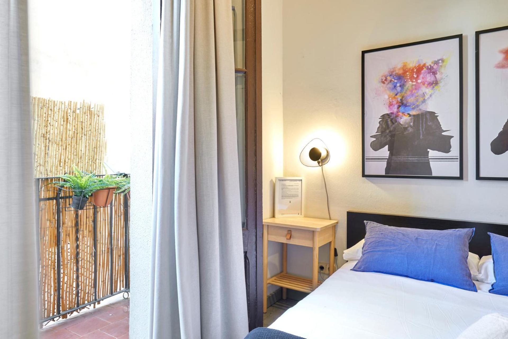 Classic Catalan Family With Balcony By Maison Pinata *