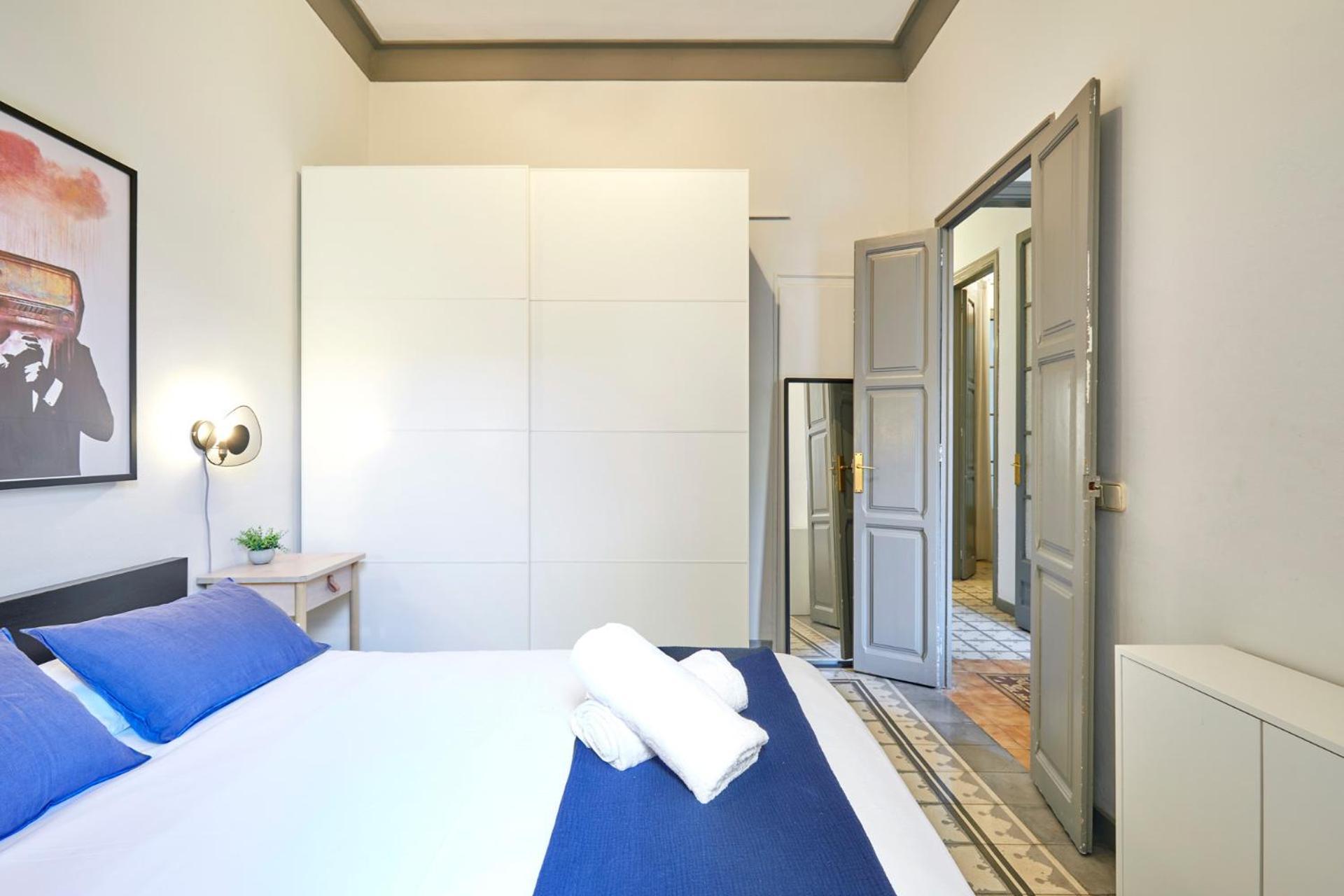 Classic Catalan Family With Balcony By Maison Pinata * Barcelona