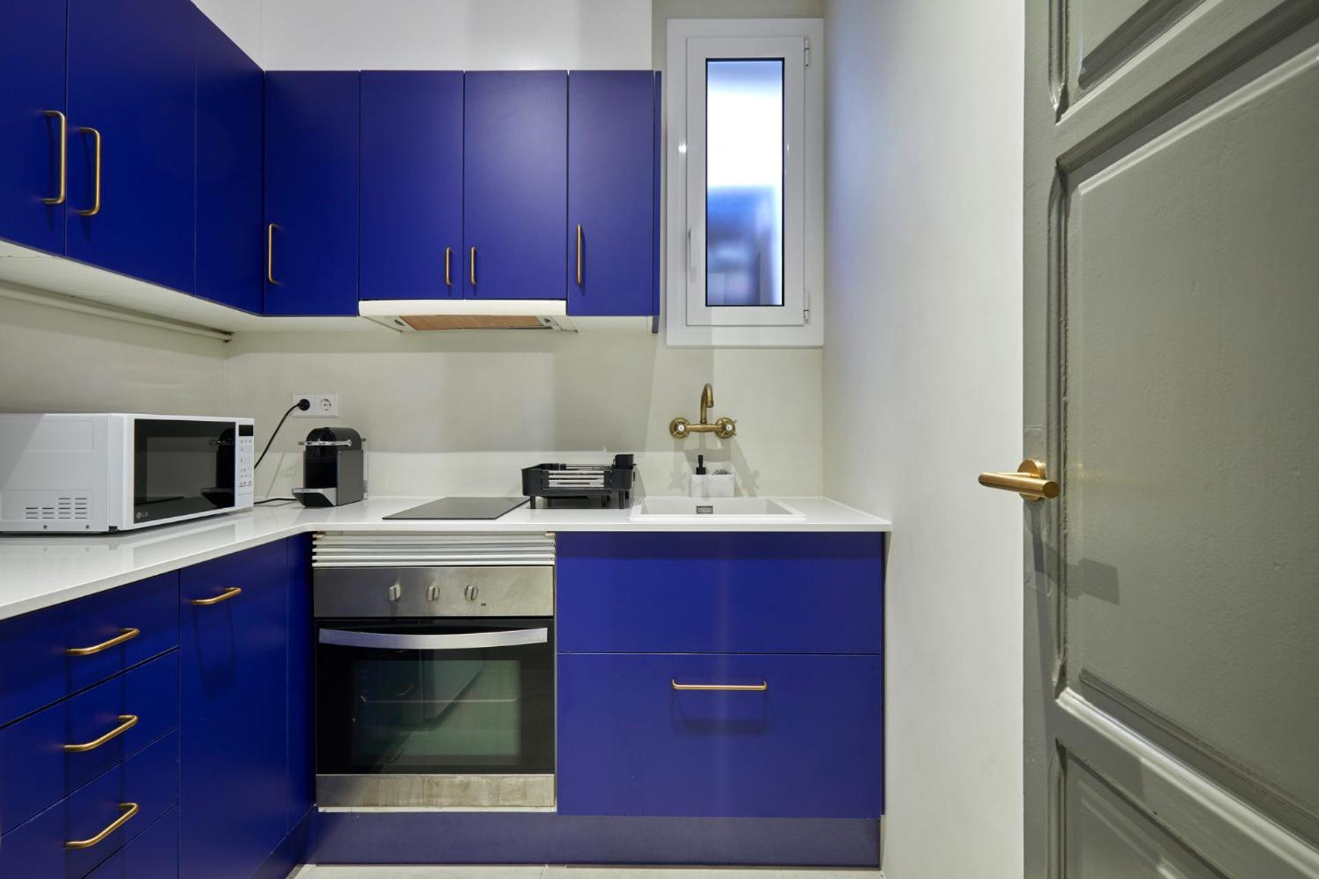 Classic Catalan Family With Balcony By Maison Pinata * Barcelona